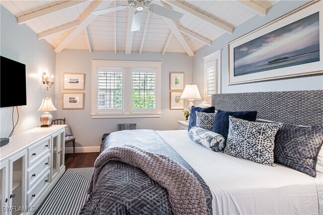 property at 287 11th Ave S