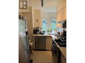 2017-2017 W 15th Ave in Vancouver, BC - Building Photo - Building Photo