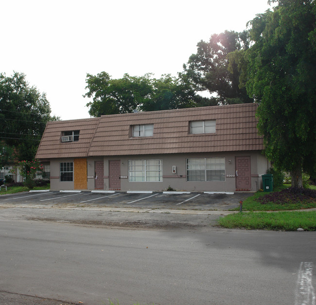 2000 NW 59th Ter in Fort Lauderdale, FL - Foto de edificio - Building Photo
