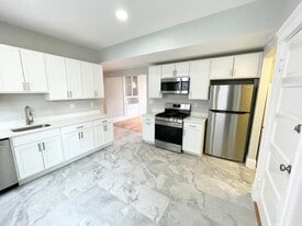 5 Saint Margaret St in Boston, MA - Building Photo