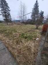 1214 Grand Ave in Centralia, WA - Building Photo - Building Photo