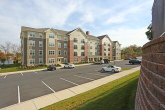 The Overlook in Camp Hill, PA - Building Photo - Building Photo