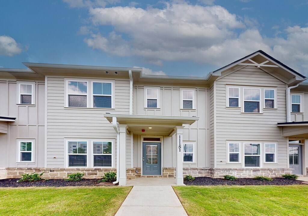 The Forum in Covington, GA - Building Photo