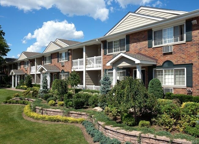 property at 385 Great East Neck Rd