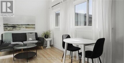 45 Bond St in Kitchener, ON - Building Photo - Building Photo