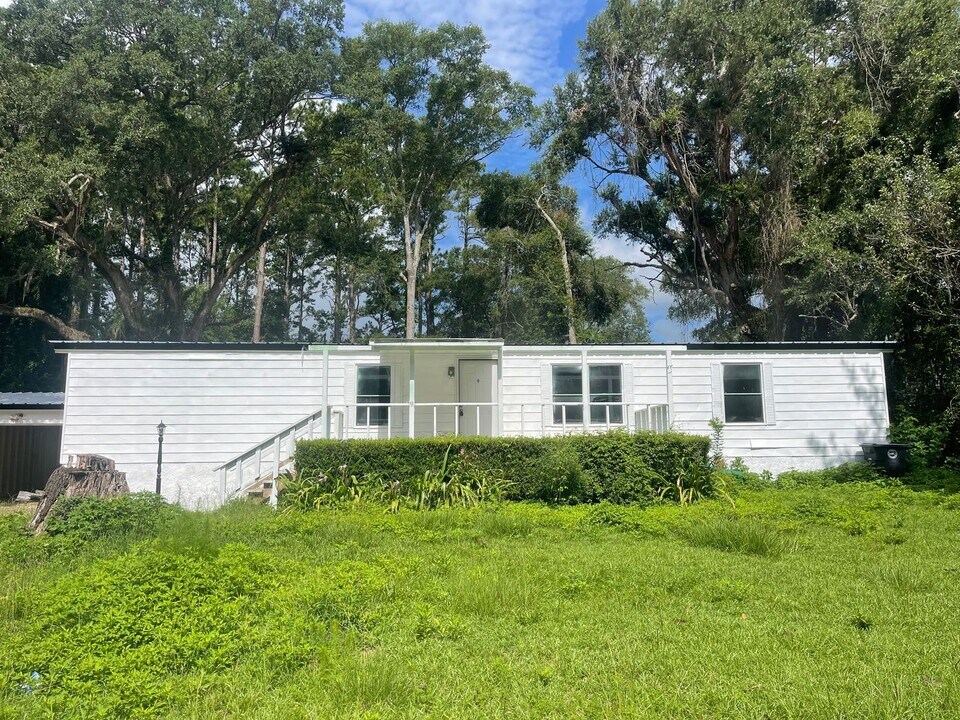 2112 Plantation Forest Dr in Tallahassee, FL - Building Photo