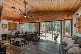236 Mastadon Dr in Inglis, FL - Building Photo - Building Photo
