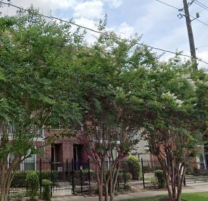 2313 Hutchins St in Houston, TX - Building Photo - Building Photo