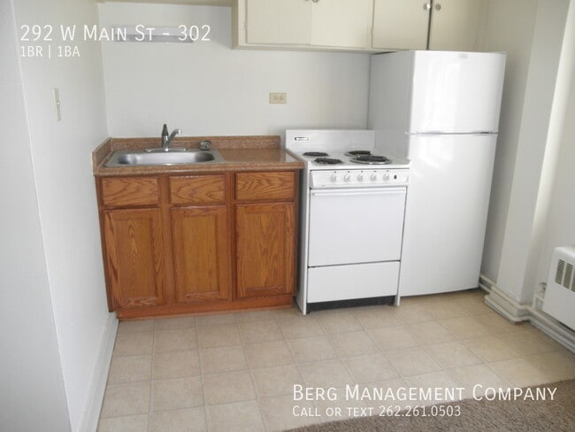 292 W Main St in Waukesha, WI - Building Photo - Building Photo