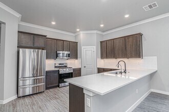 2405 Partridge St in Midland, TX - Building Photo - Building Photo