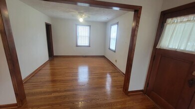 168 Main St in Groveport, OH - Building Photo - Building Photo