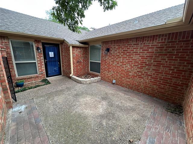 915 Cedarland Blvd in Arlington, TX - Foto de edificio