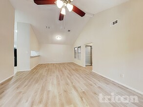 4116 Amy Dr in Mesquite, TX - Foto de edificio - Building Photo