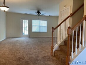 4073 Trisha Trail in Midlothian, VA - Foto de edificio - Building Photo