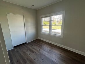 1311 Nutwood St in Bowling Green, KY - Building Photo - Building Photo