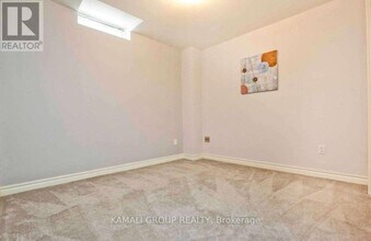 175 Estate Garden Dr in Richmond Hill, ON - Building Photo - Building Photo