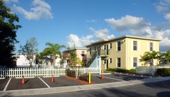 Artisan Condominiums in Lake Worth, FL - Building Photo