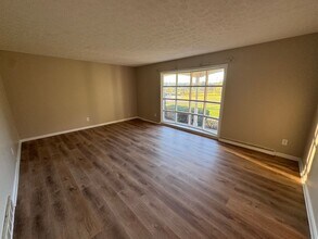711 Franklin Dr in Doylestown, OH - Building Photo - Building Photo