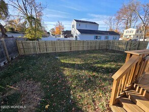 14 Cottage Pl in Keansburg, NJ - Building Photo - Building Photo