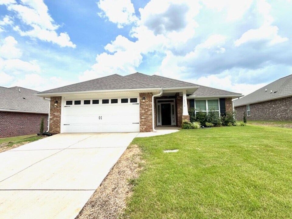 14254 Wildflower Dr in Harvest, AL - Building Photo