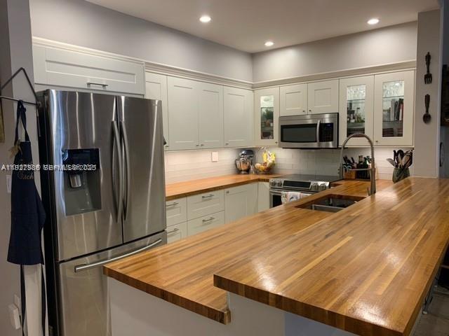 14803 Breckness Pl in Hialeah, FL - Building Photo - Building Photo