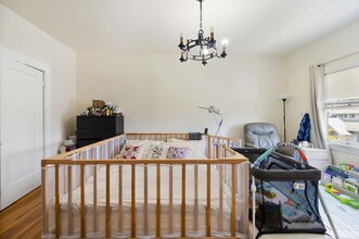 2203 Derby in Berkeley, CA - Building Photo - Interior Photo