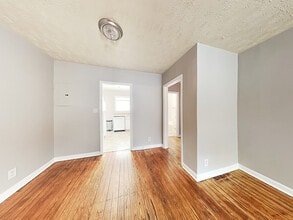 1332 Eubanks Ave, Unit Unit 1 in East Point, GA - Building Photo - Building Photo