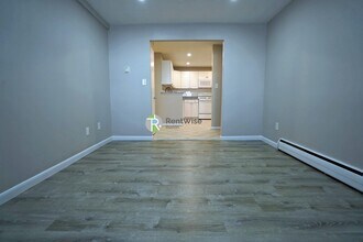 39 Shepard St, Unit 6 in Boston, MA - Building Photo - Building Photo
