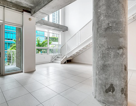 3250 NE 1st Ave, Unit 312 in Miami, FL - Building Photo - Building Photo