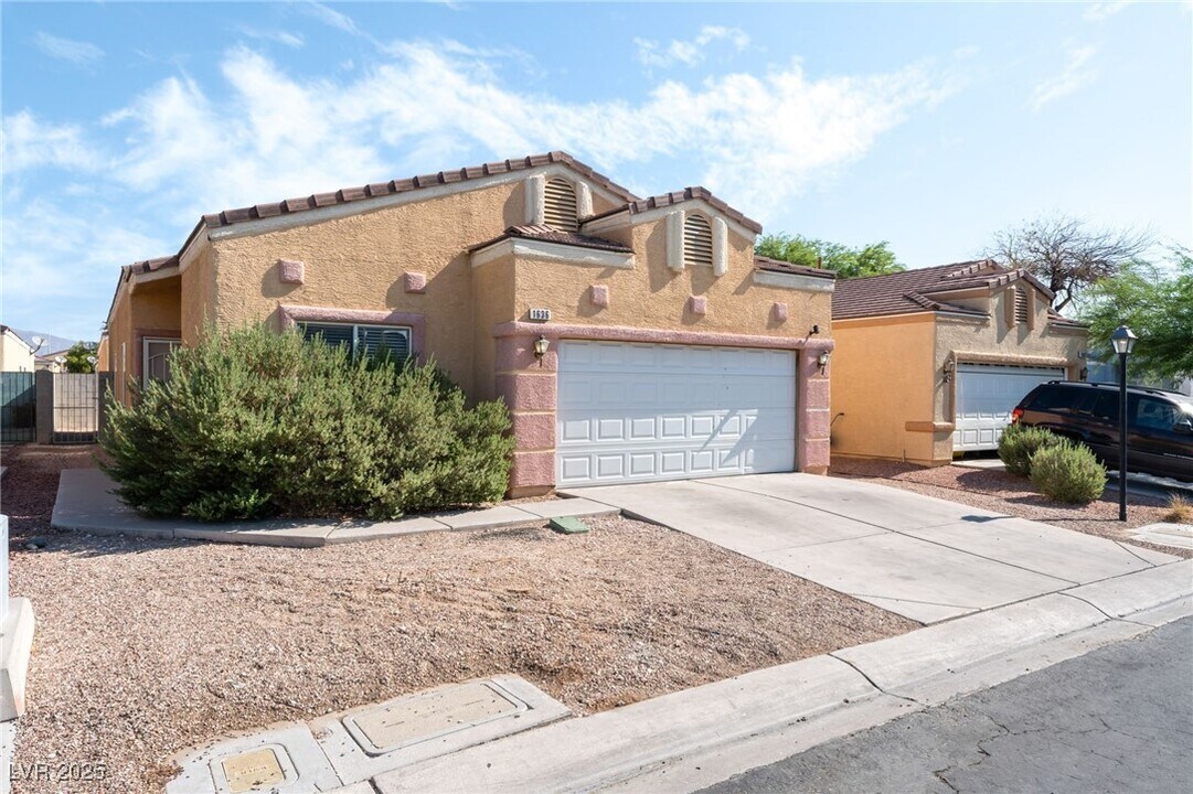 1636 Morse Arberry Ave in Las Vegas, NV - Building Photo