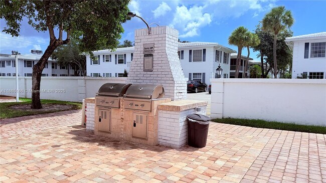 6800 NE 22nd Way in Fort Lauderdale, FL - Building Photo - Building Photo
