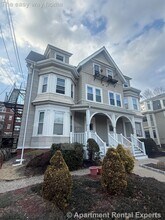 33 Chester St in Somerville, MA - Foto de edificio - Building Photo