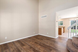 9320 Cove Creek Dr in Highlands Ranch, CO - Building Photo - Building Photo