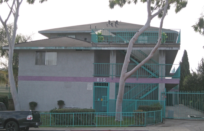 815 Centinela Ave in Inglewood, CA - Foto de edificio