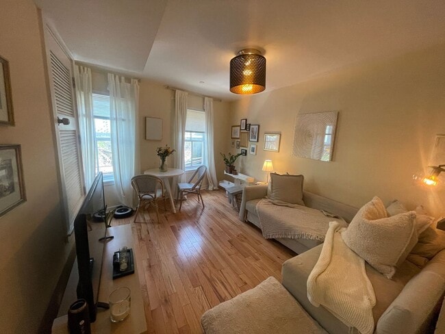 4444 Cresson St in Philadelphia, PA - Building Photo - Building Photo