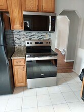 3014 N Vermont Ave in Royal Oak, MI - Building Photo - Building Photo