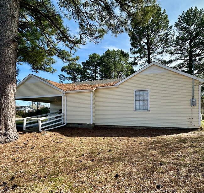 601 S Independence Ave in Russellville, AR - Building Photo - Building Photo
