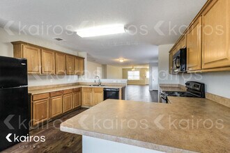 1621 Vineridge Ln in Burleson, TX - Building Photo - Building Photo