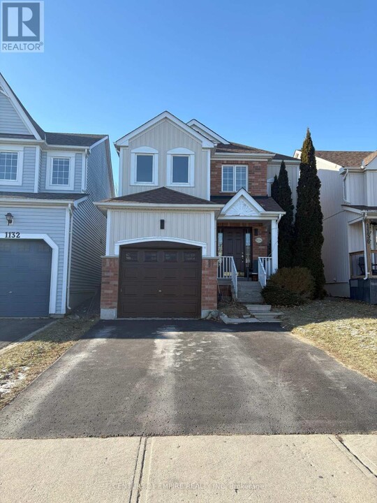 1134 Ashgrove Crescent in Oshawa, ON - Building Photo