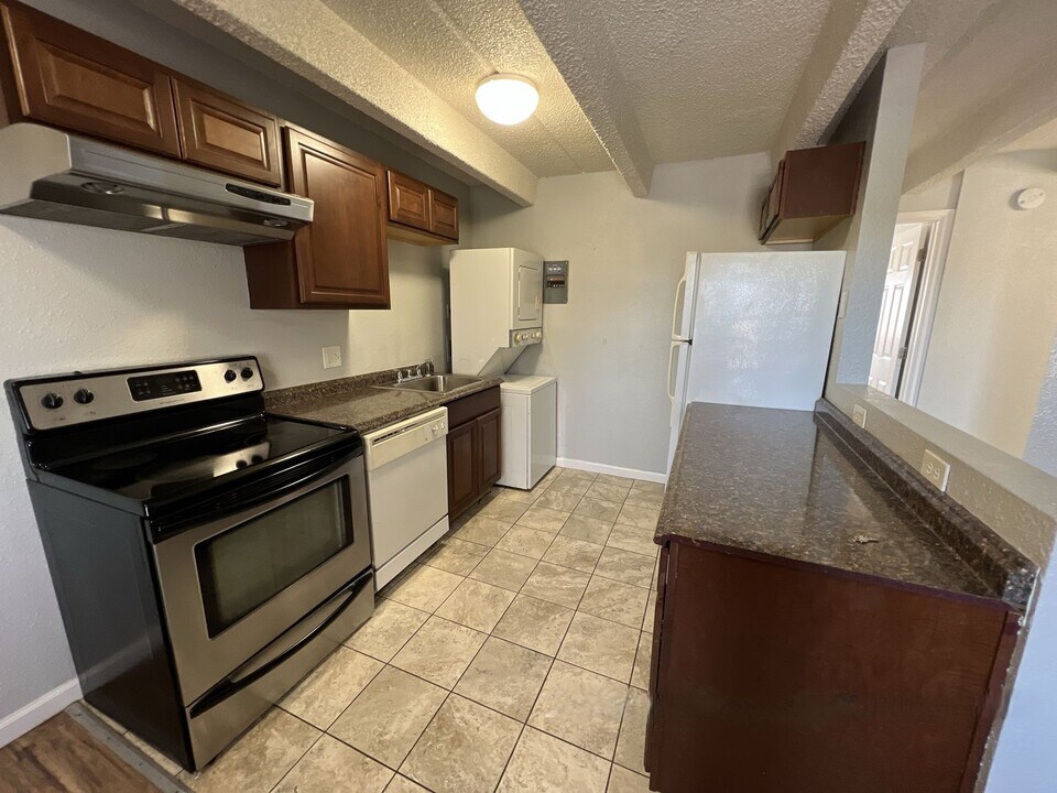 1180 Yosemite St in Denver, CO - Building Photo