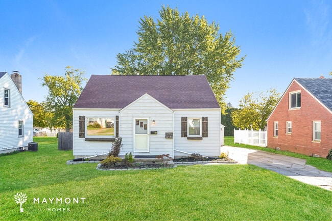 property at 1034 5th St