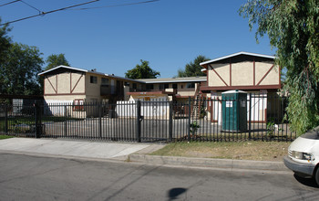 1134 N Mayfield Ave in San Bernardino, CA - Building Photo - Building Photo