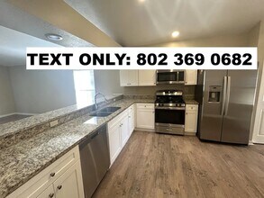 1912 Bridgehampton Pl in Brandon, FL - Building Photo - Building Photo