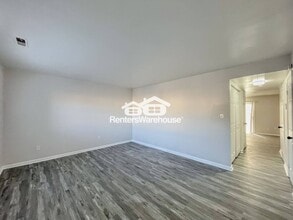 1866 Olde Buckingham Rd in Hampton, VA - Foto de edificio - Building Photo