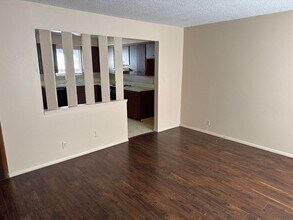 409 E Downing St in Springfield, MO - Building Photo - Building Photo