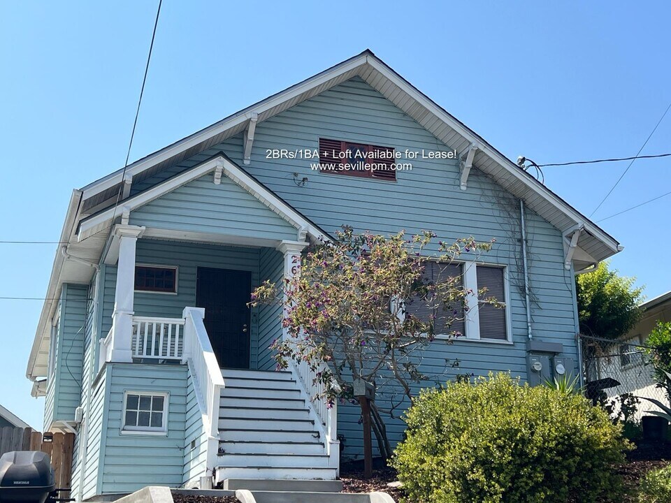 2621 22nd Ave in Oakland, CA - Building Photo