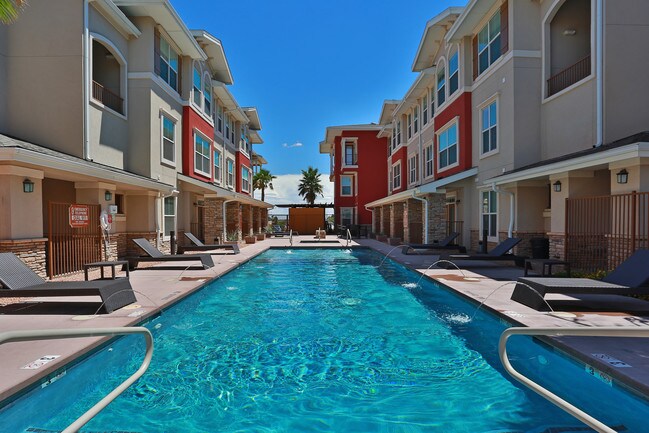 The Reserve at Sandstone Ranch in El Paso, TX - Building Photo - Building Photo