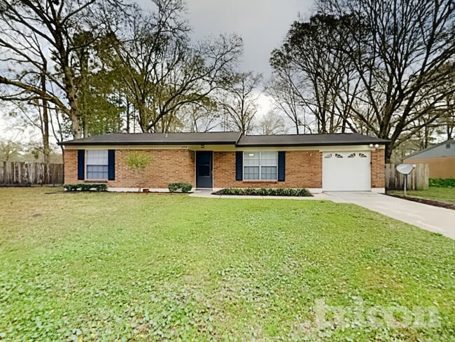 2718 Pinewood Blvd N in Middleburg, FL - Building Photo - Building Photo
