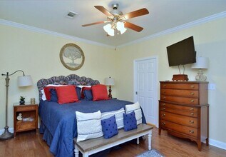 1900 Sussex Ct, Unit 400-0410 in Albany, GA - Foto de edificio - Building Photo