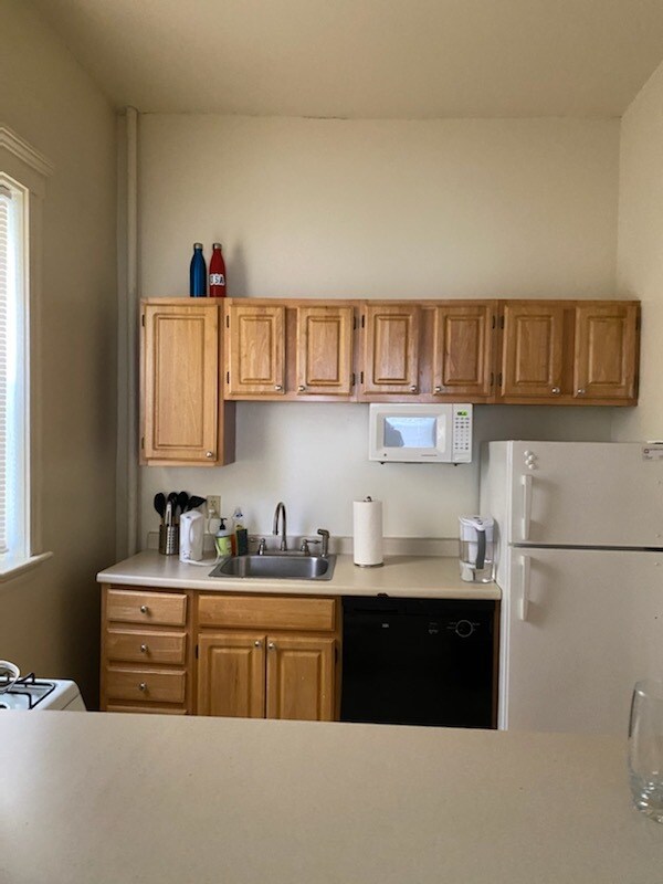 98 Queensberry St - 2